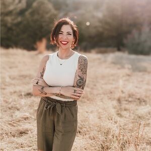 Meet your Posher, Janey